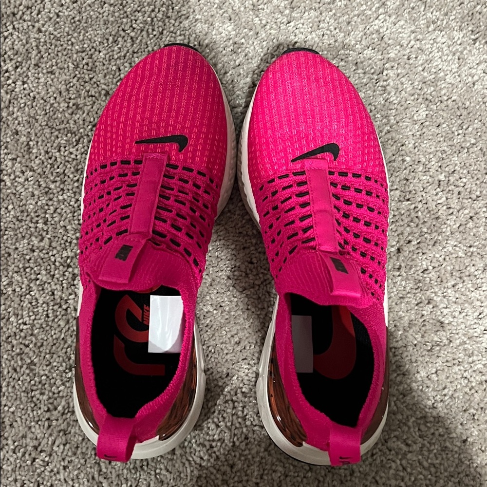 Nike Women's Hot Pink Sneakers - Picture 5 of 7